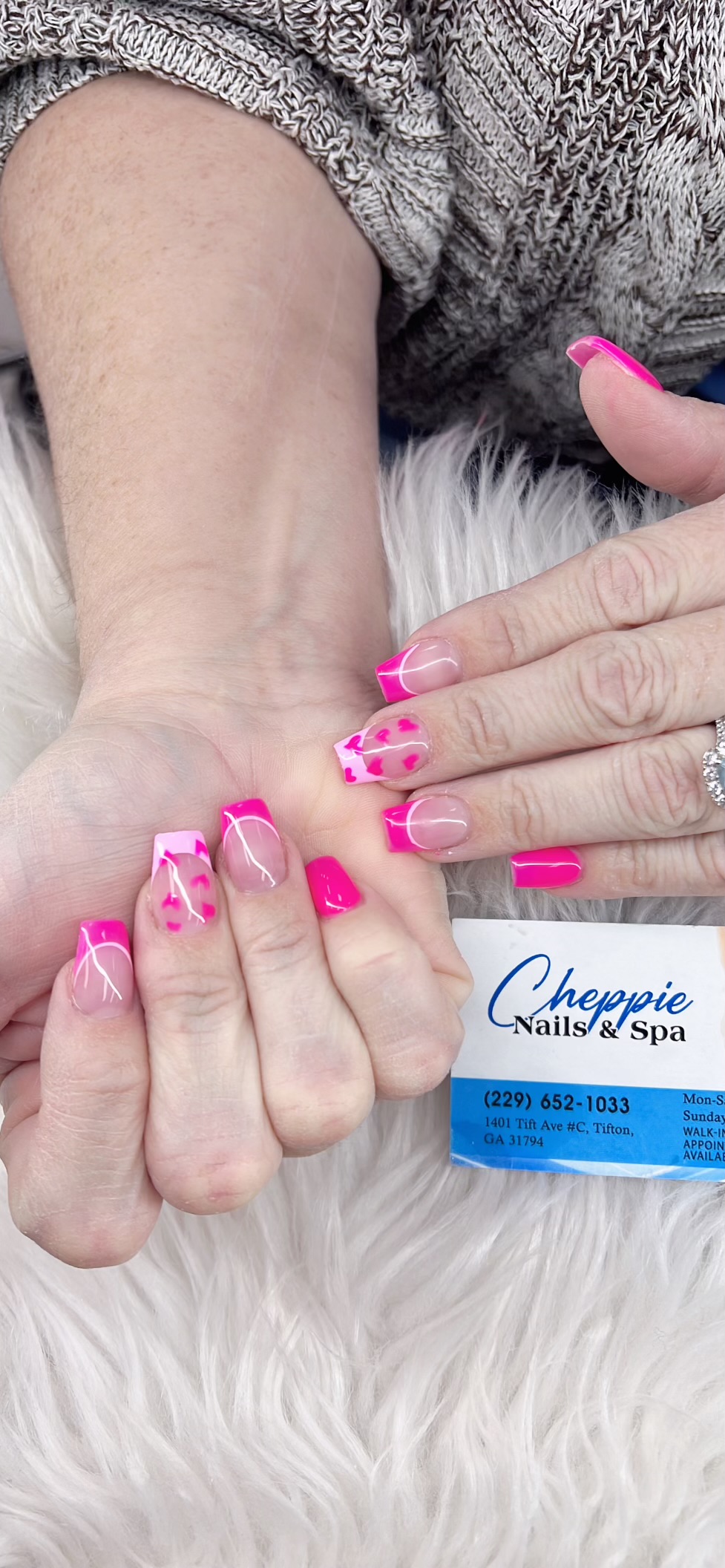 Cheppie Nails & Spa logo
