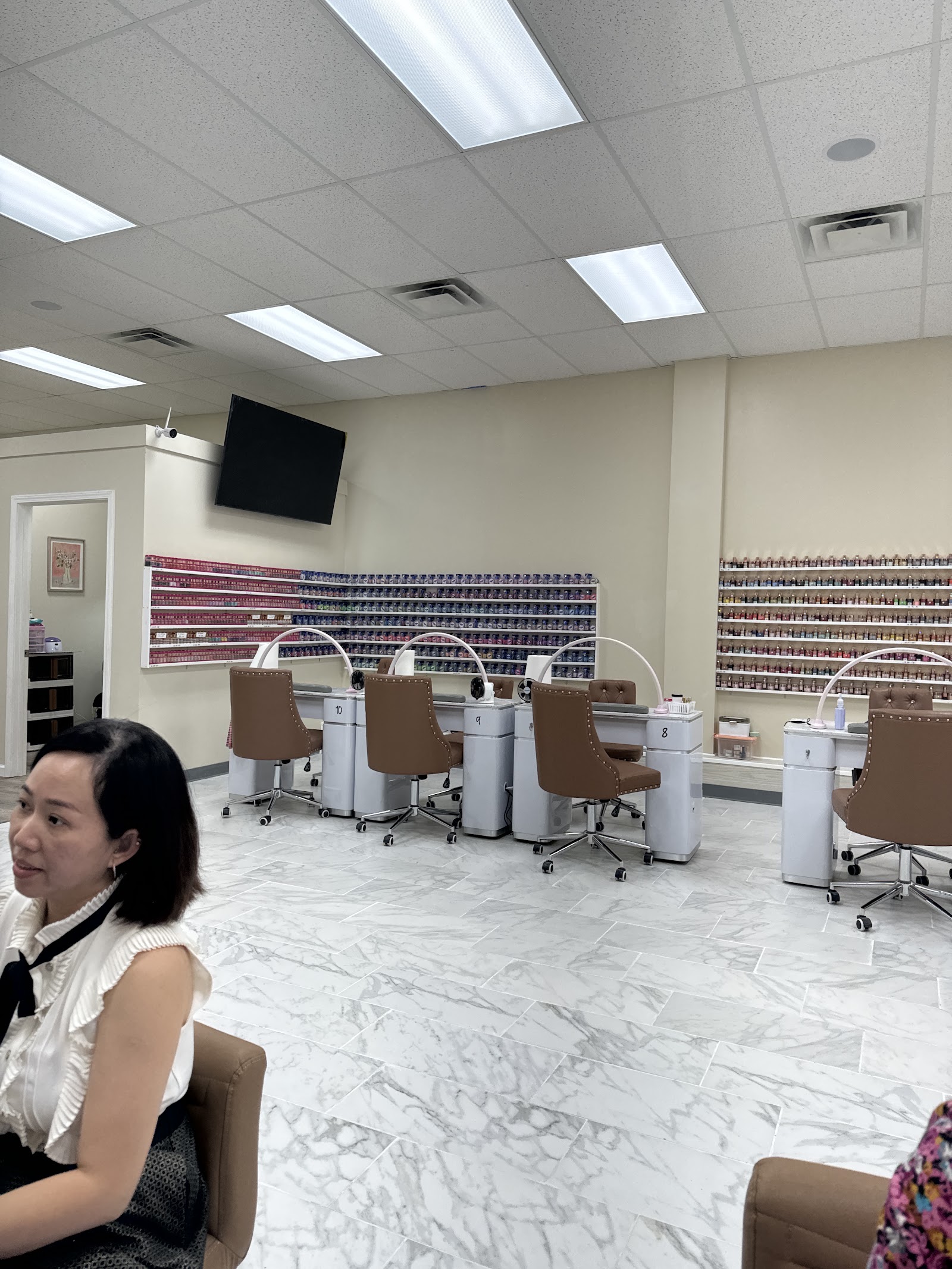 Cheppie Nails & Spa nail photo 3